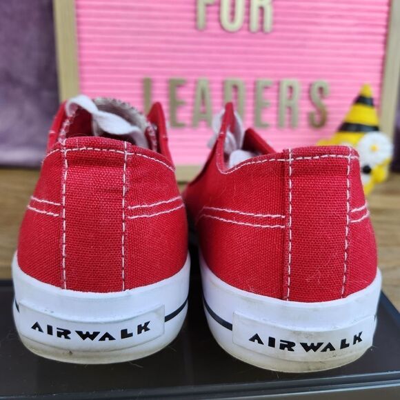🔸️Airwalk Red & White Canvas Sneakers Size 8 - Picture 10 of 13